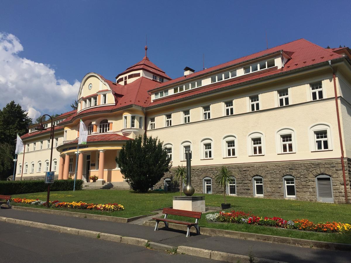 Апартаменты Apartman K Lanovce Яхимов Экстерьер фото