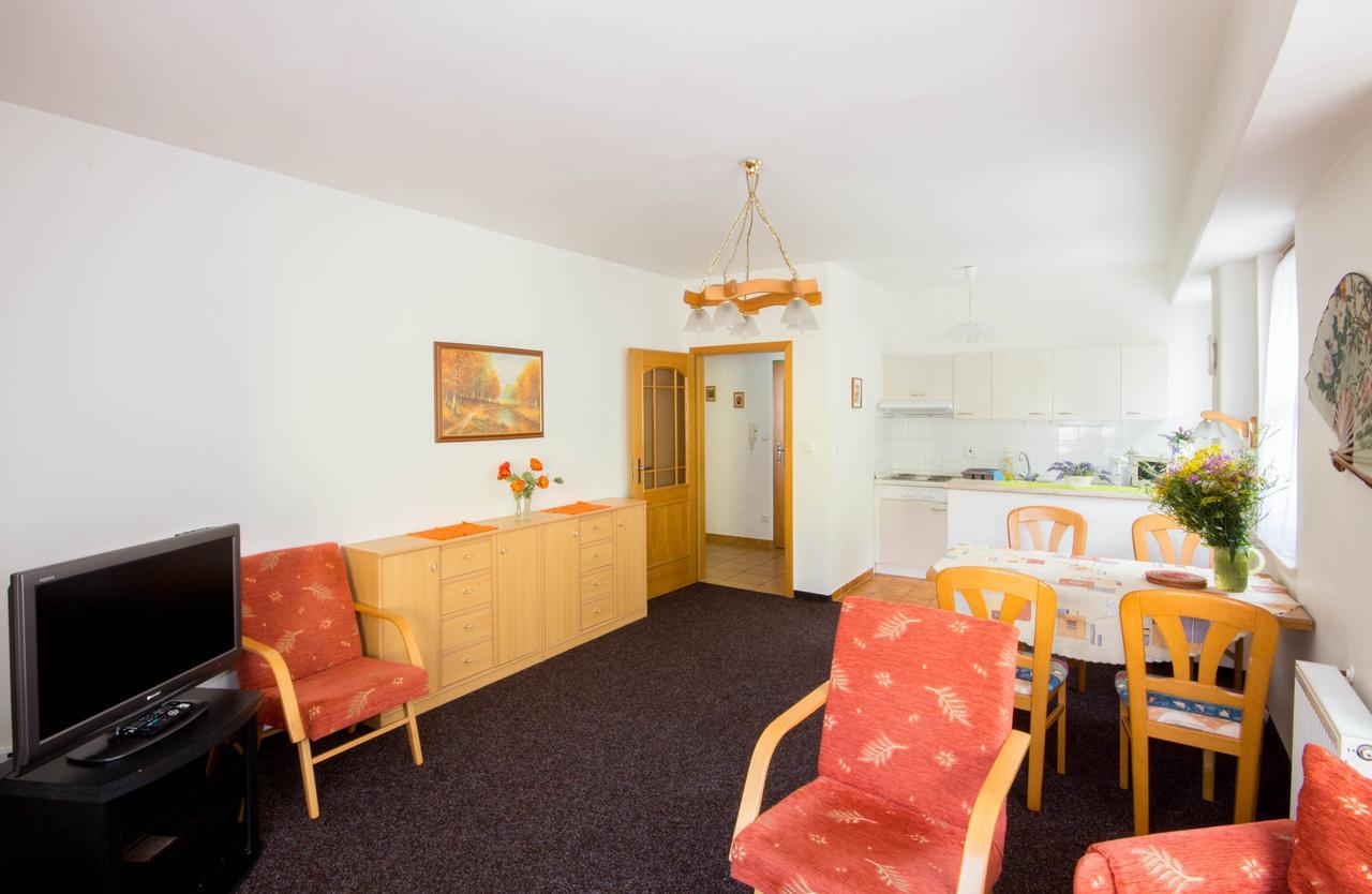 Апартаменты Apartman K Lanovce Яхимов Экстерьер фото